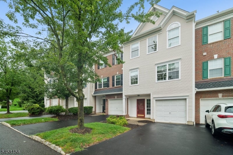 4 Prescott Ct