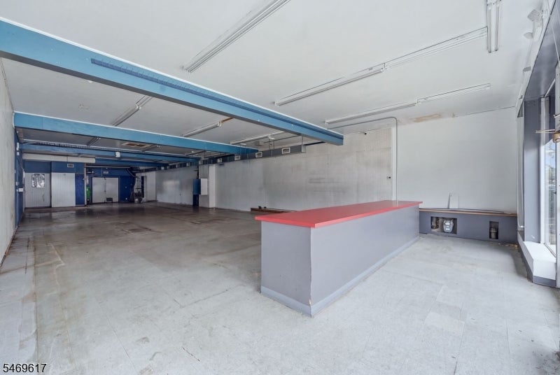 802 Van Houten Ave