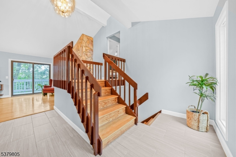 22 Freeman Ave