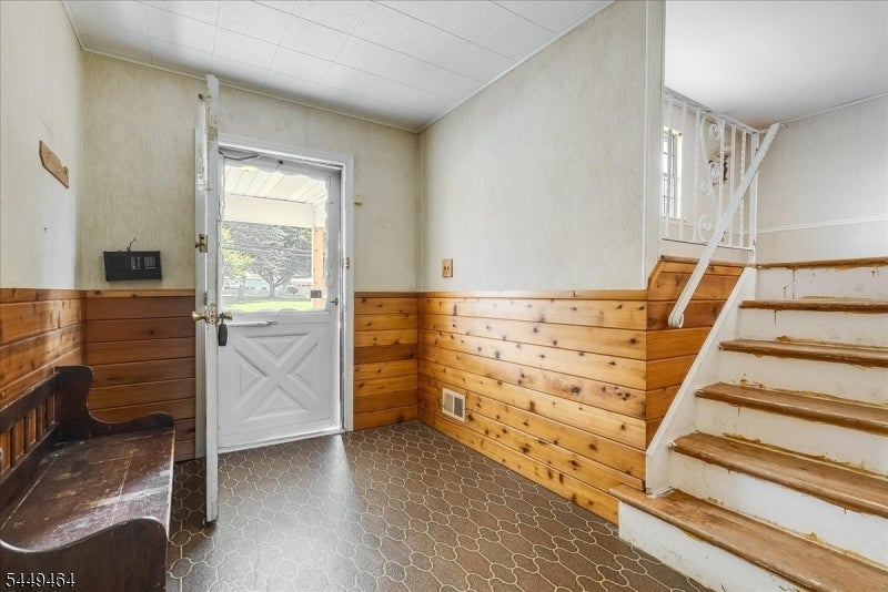125 Clover Hill Dr