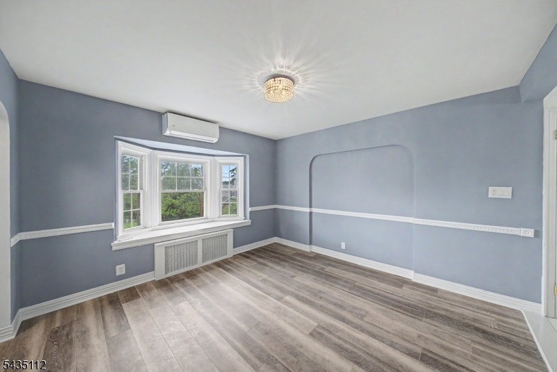 433 Louisa Ave