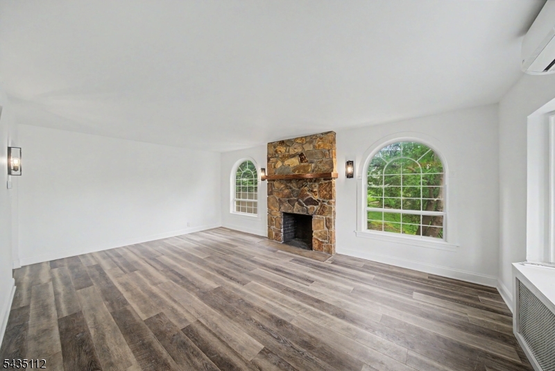 433 Louisa Ave