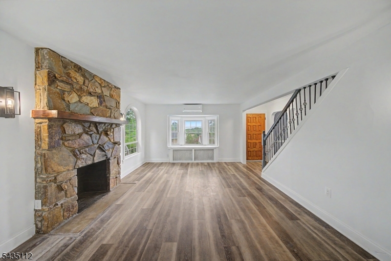 433 Louisa Ave