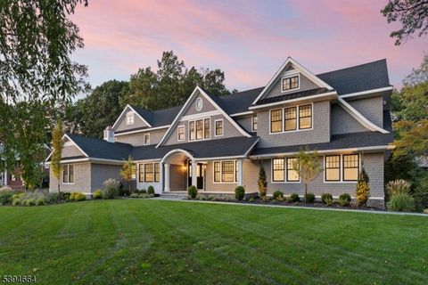 Photo of 330 Hartshorn Dr, Millburn, NJ 07078 (MLS # 3995614)