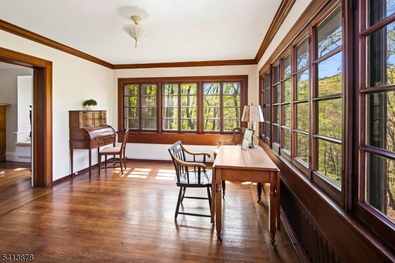 251 Mountainside Rd