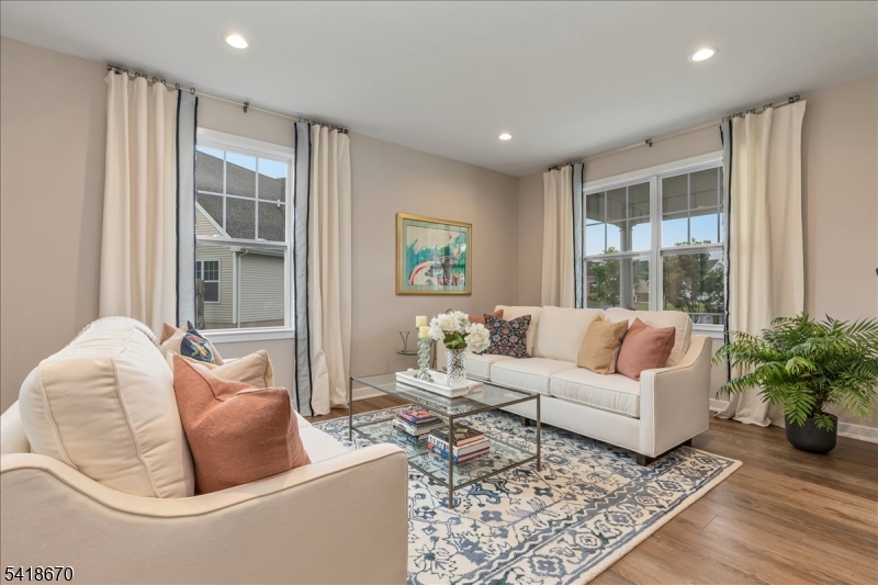 18 Norton Rd