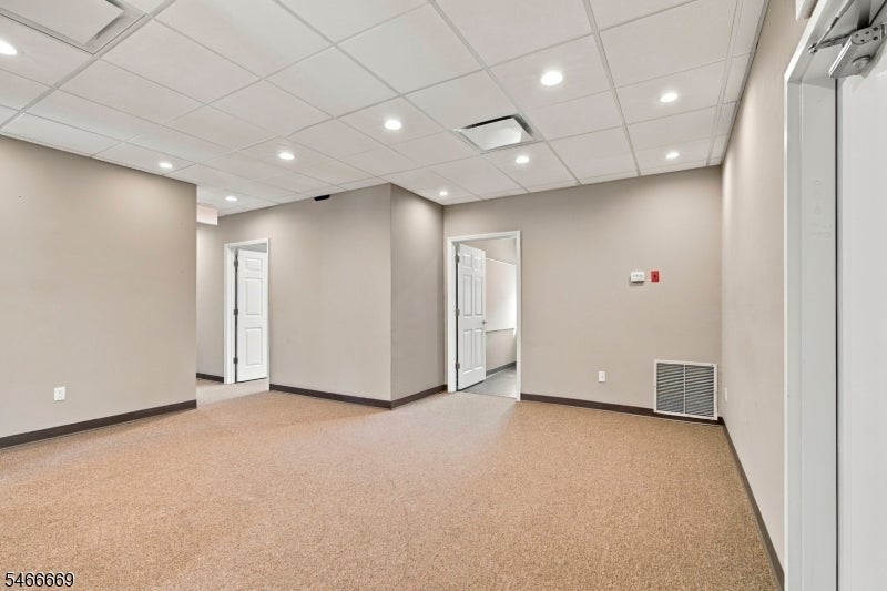 28 Bowling Green Pkwy 2A