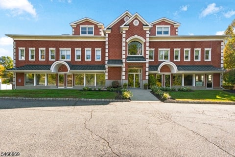Photo for 28 Bowling Green Pkwy 2A