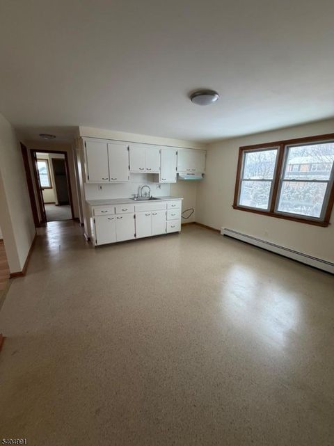 105 N 17Th St 1 Prospect Park Boro NJ 07508