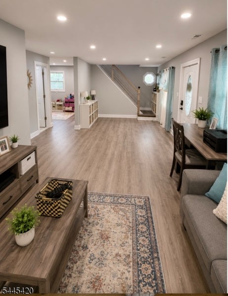 215 Johnson Ave