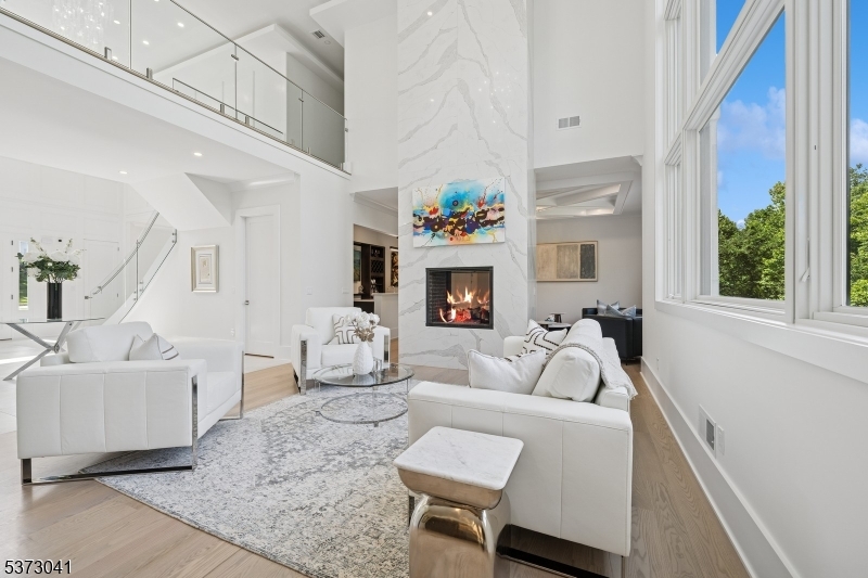 39 Westmount Dr
