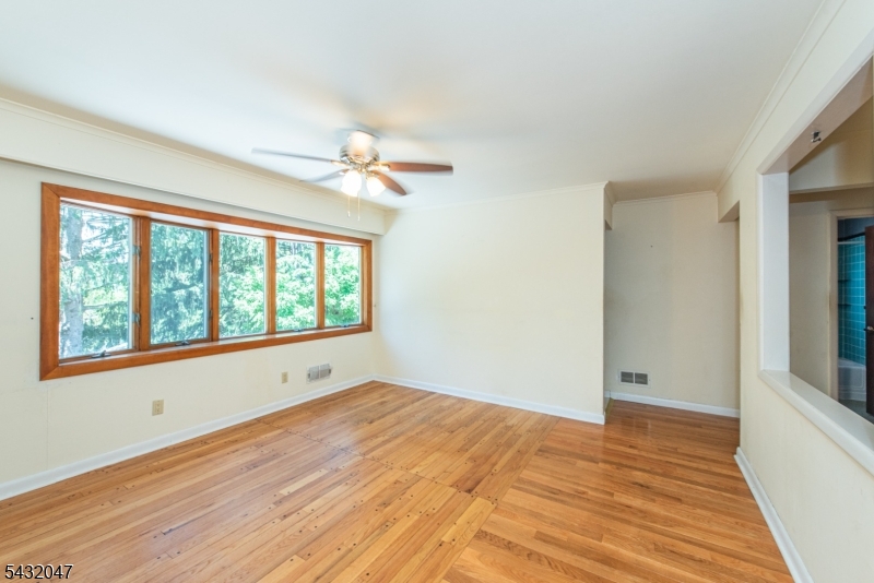 717 Alps Rd