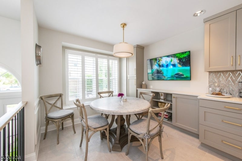 867 Alexandria Court