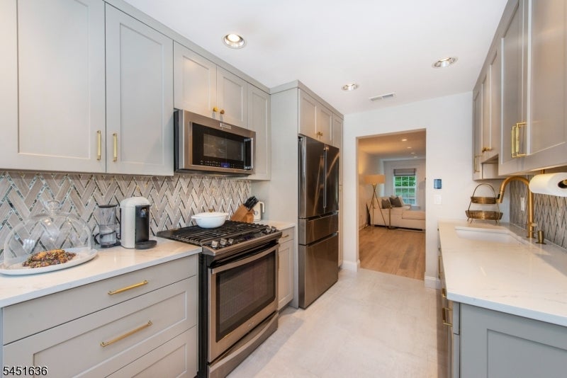 867 Alexandria Court
