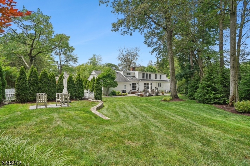 36 Cayuga Way