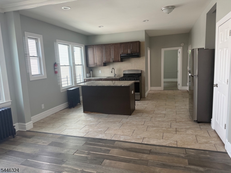 18 Breckenridge Ter