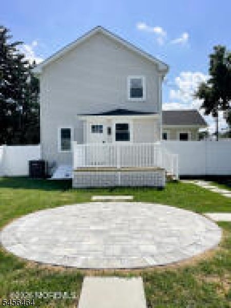1609 6Th Ave