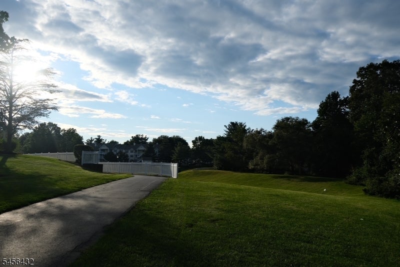 118 Edward Dr