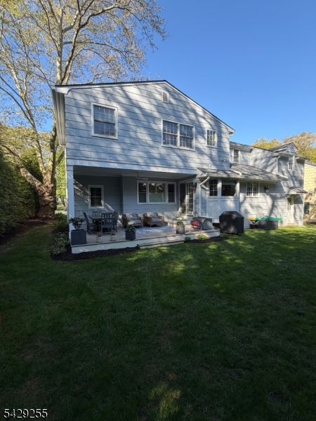 6 Hillside Ave
