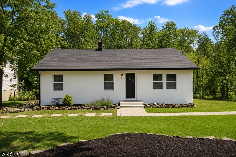 74 Hook Mountain Rd