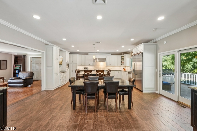 7 Rosedale Ter