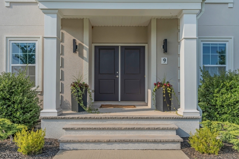 9 Jamieson Way