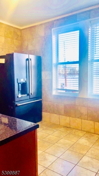 665 Bloomfield Ave 1