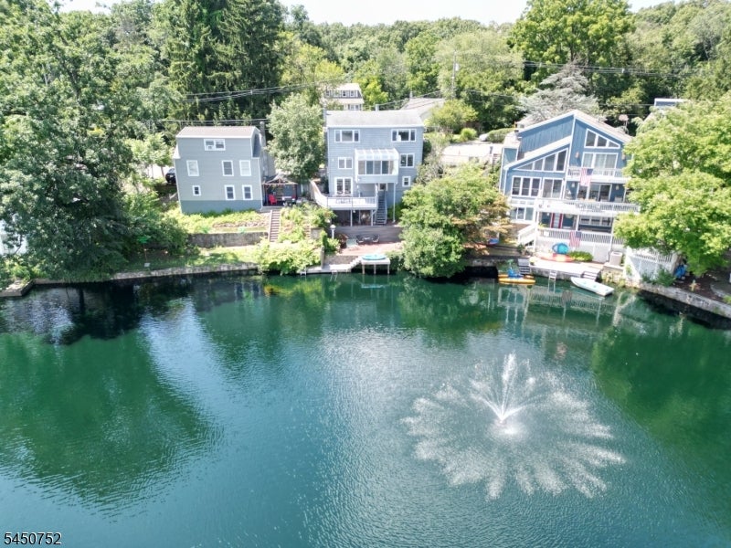 67 Fox Hill Rd