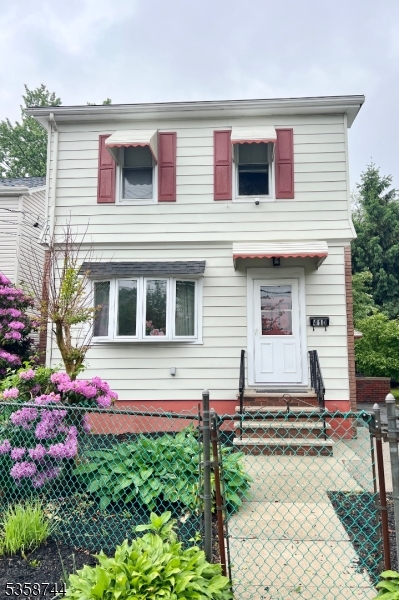 410 Broughton Ave