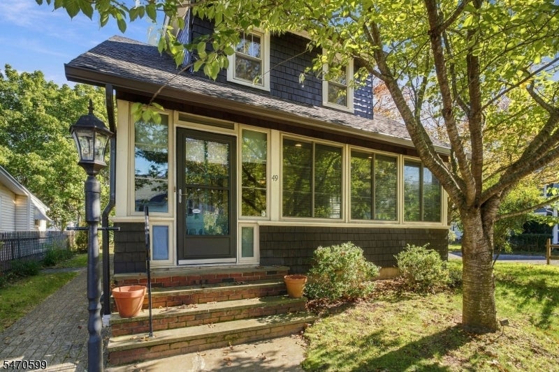 49 Franklin St