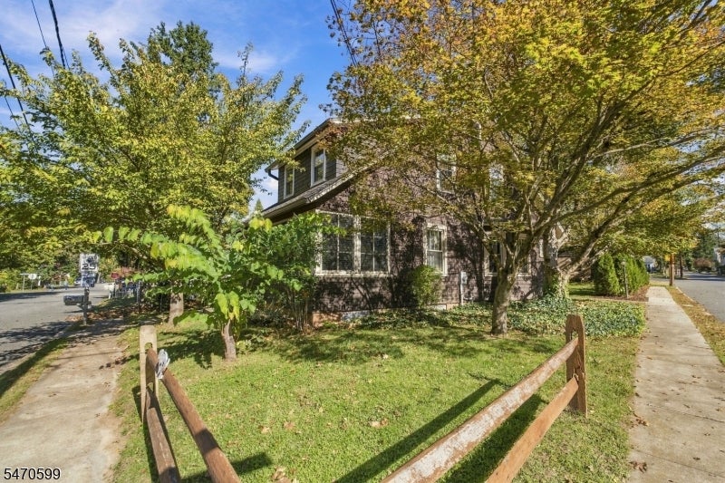49 Franklin St