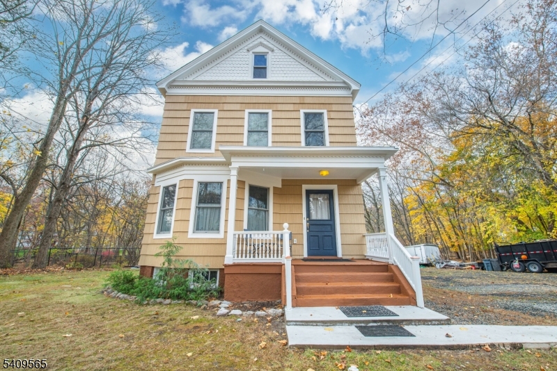 807 High Mountain Rd