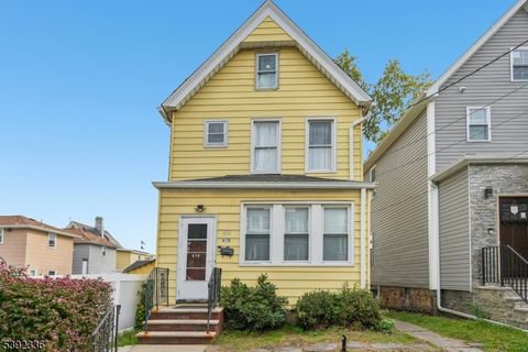 670 Devon St Kearny Town NJ 07032