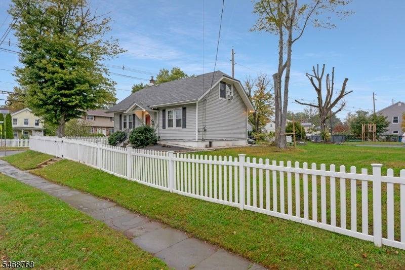34 Rockview Ter