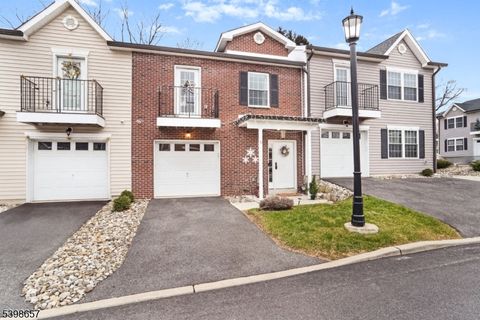 21 Gregg Ct Newton Town NJ 07860