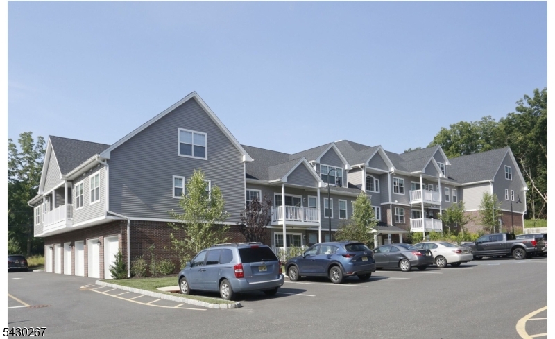 248 Grove Ave 16