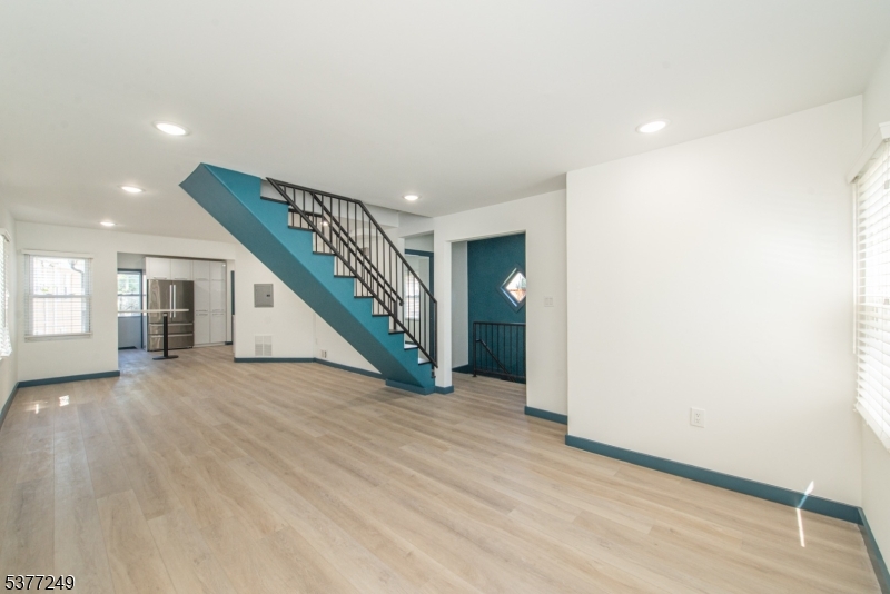 17 Mission St 2