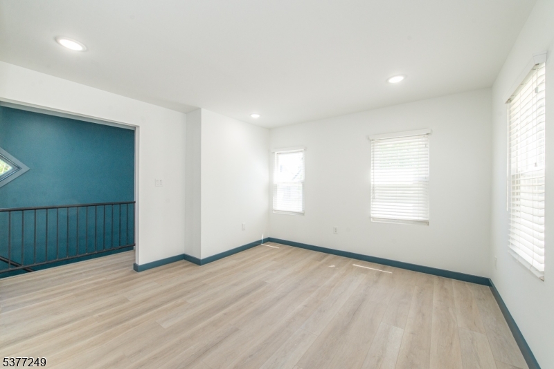 17 Mission St 2