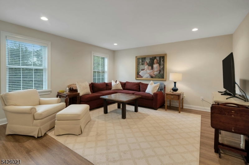 785 Springfield Ave., Unit 7 7