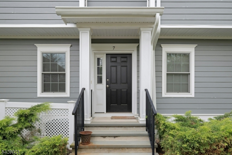 785 Springfield Ave., Unit 7 7