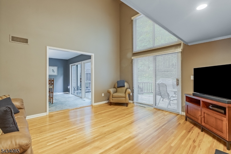 22 Hunters Cir