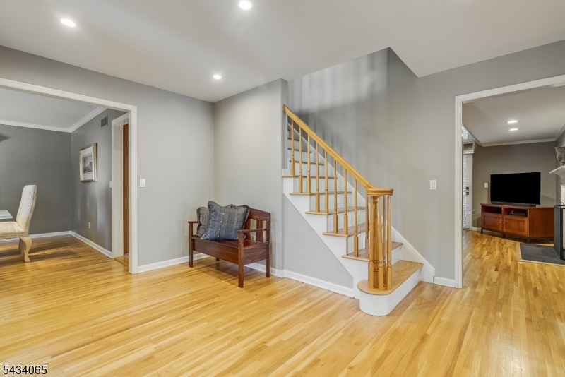 22 Hunters Cir