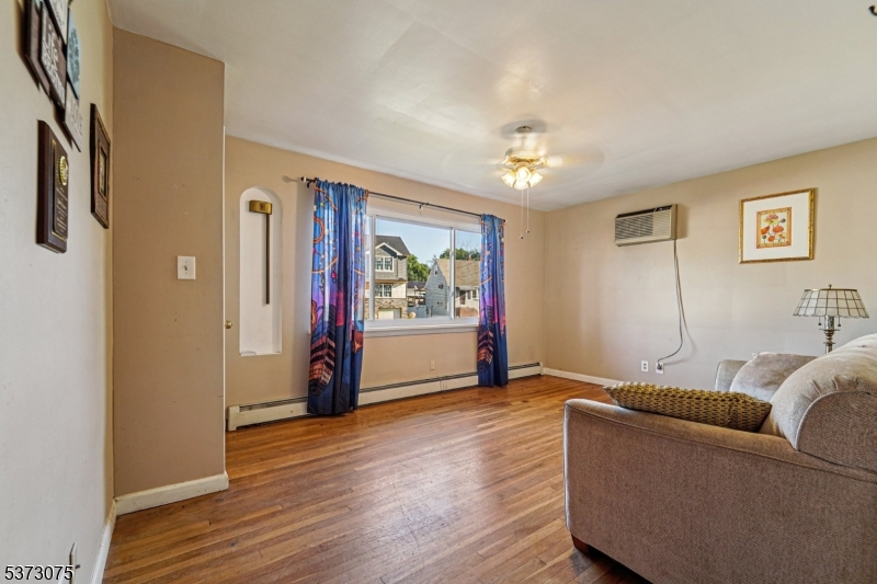 1 Velock Dr