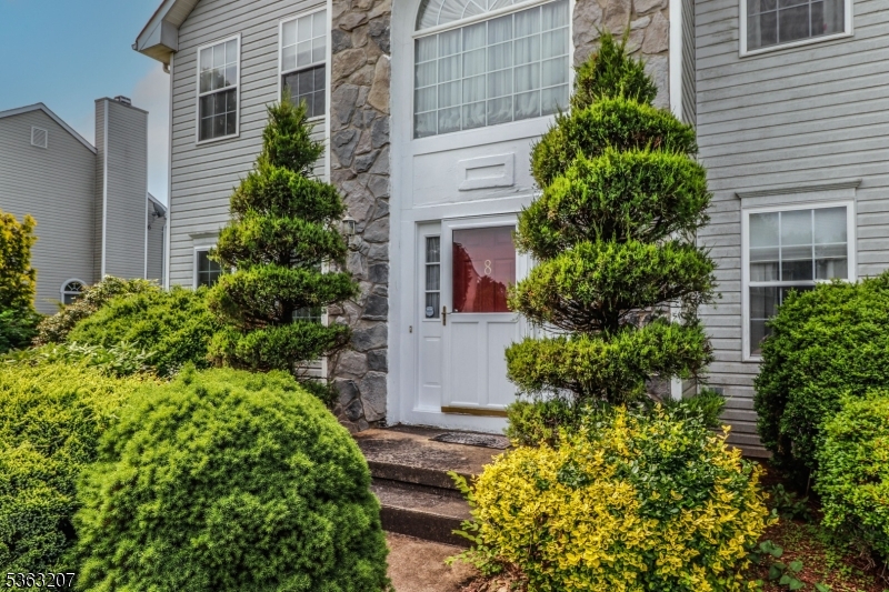 8 Staudt Ct