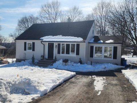 28 School St North Haledon Boro NJ 07508