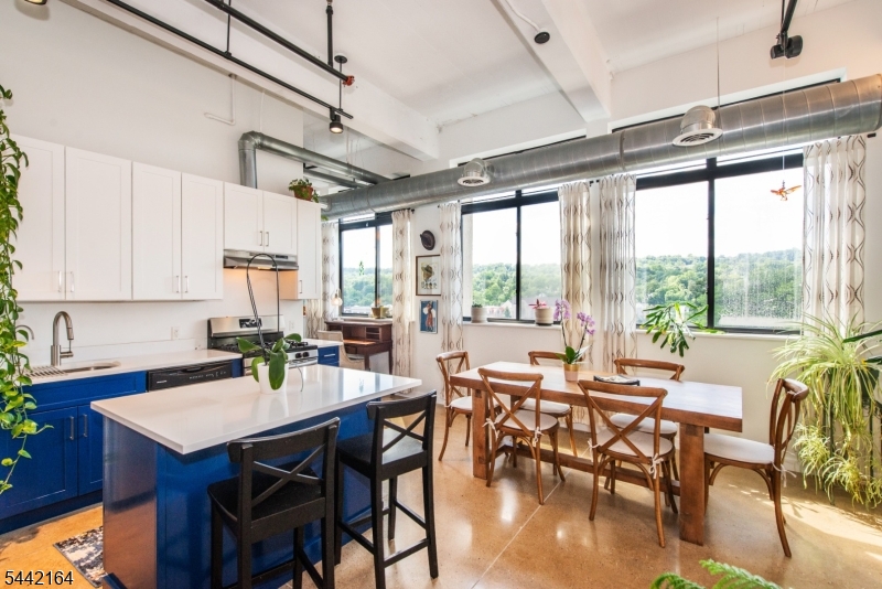 475 S Jefferson St 501