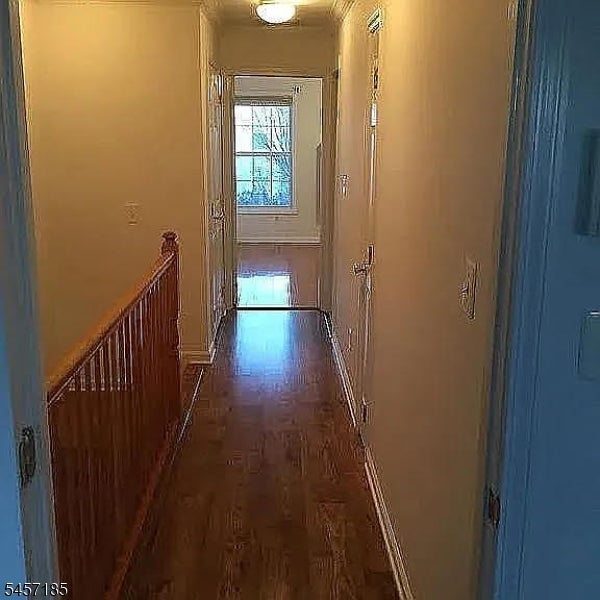 215 Stratford Dr