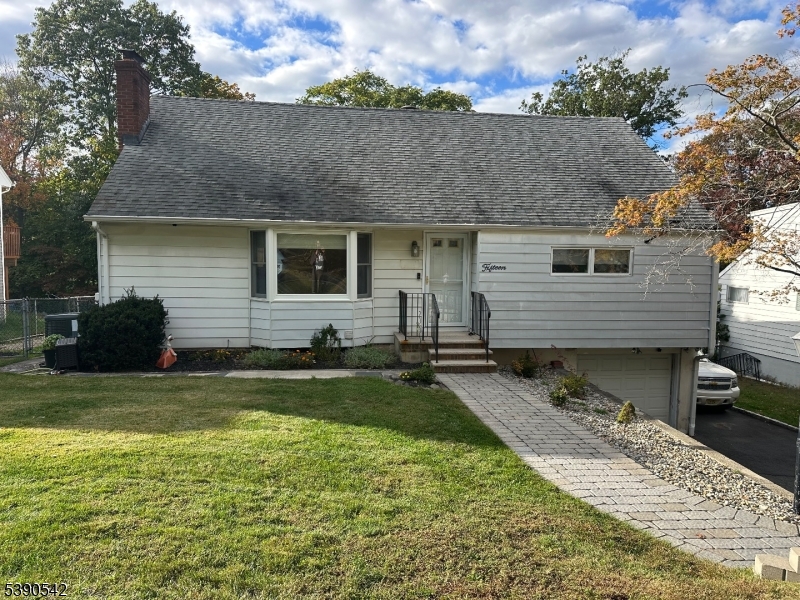 15 Aspen Rd
