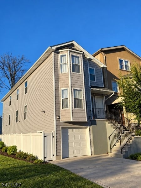 161 Fair St