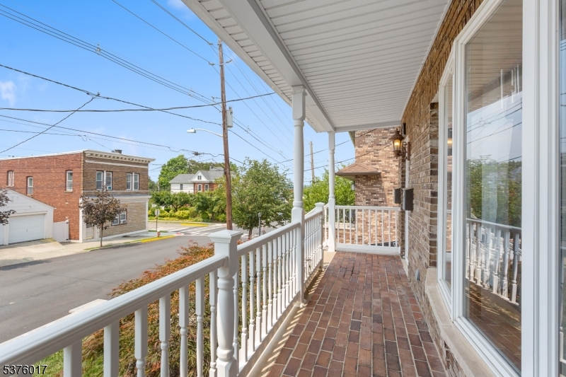 539 Broad St 2